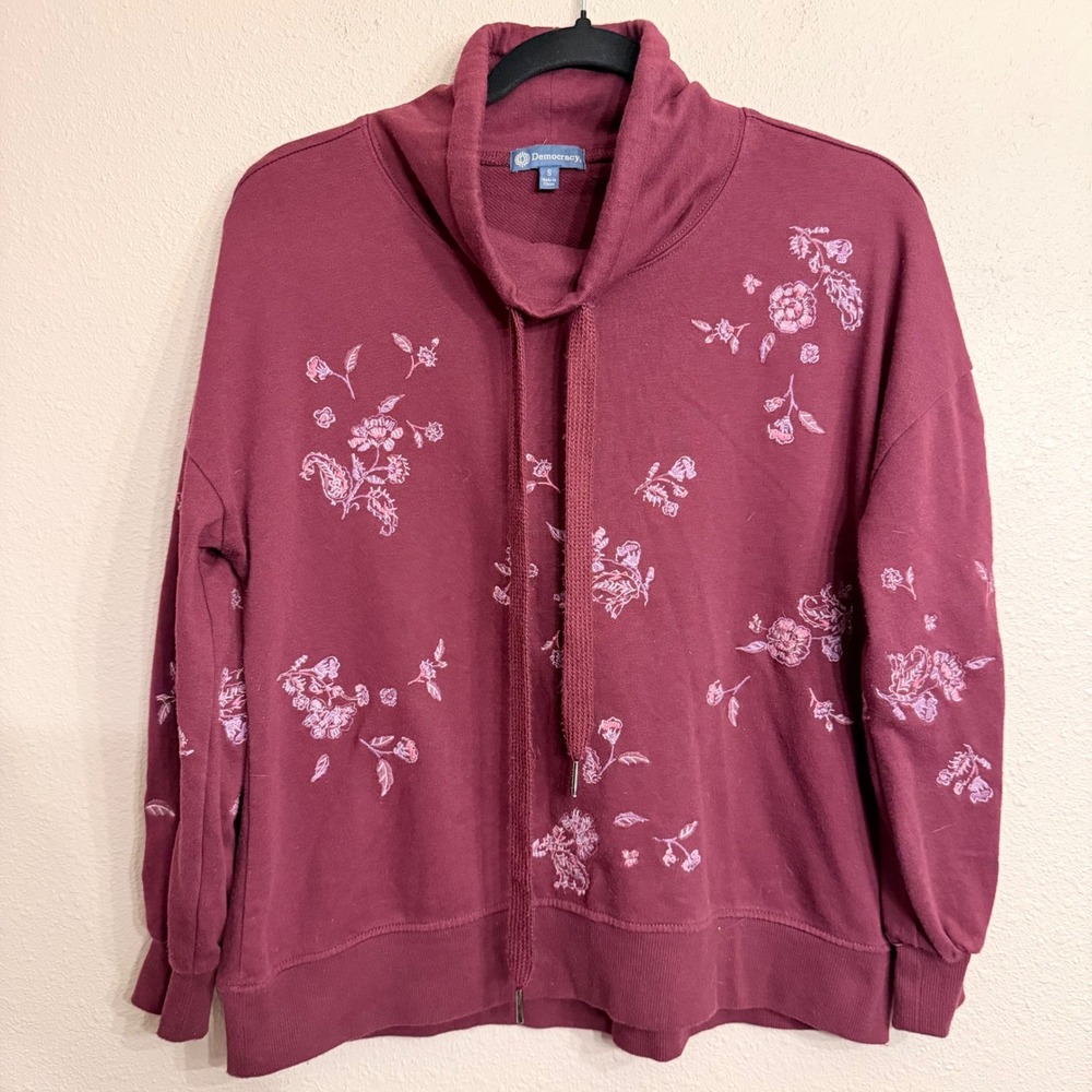 Democracy Burgundy Floral Embroidered Cowl Neck Sweatshirt B38001WBE Womens S